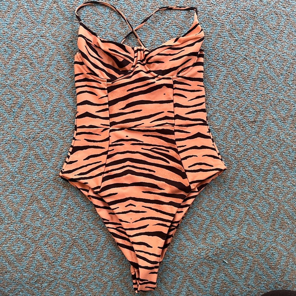 Skatie Rachel underwire one piece animal print - new but no tags